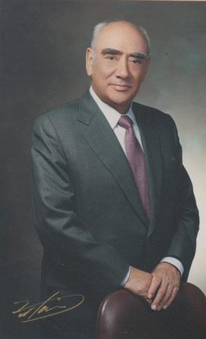 Dr Carlos Enrique Marín