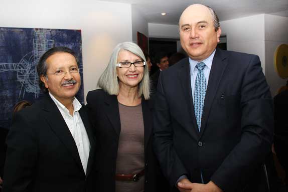 Luis Alfonso Roa, Martine Vandoorne, y Guillermo Flóre, Embajador de El Salvador
