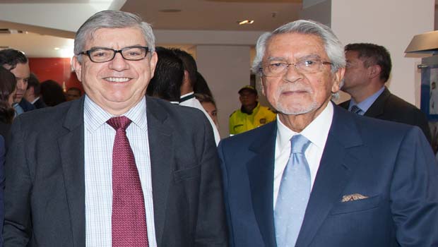 El ex presidente César Gaviria y Pedro Gómez.
