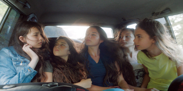 Durante una masiva audición de duró nueve meses, fueron seleccionadas en Francia y Turquía  las cinco actrices de “Mustang”. (Foto: Prensa-Cineplex). 